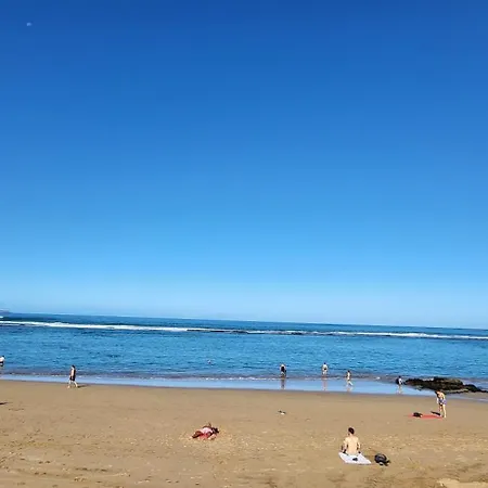 Alicia Playa Canteras